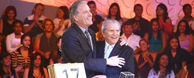 Justus recebe Carlos Alberto em seu anivers�rio; assista